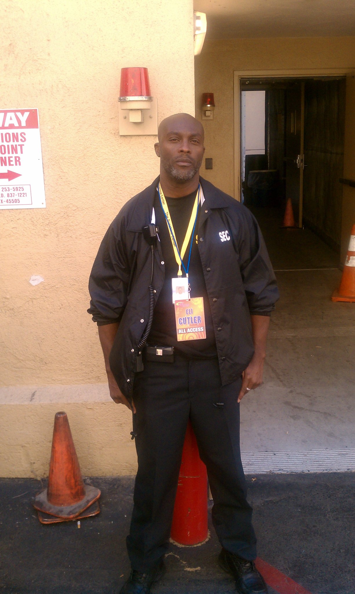 Фото - Джером Ро Брукс: 1225x2048 / 342 Кб