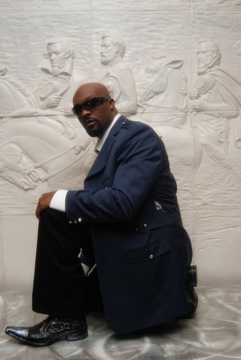 Фото - Джером Ро Брукс: 343x512 / 29 Кб