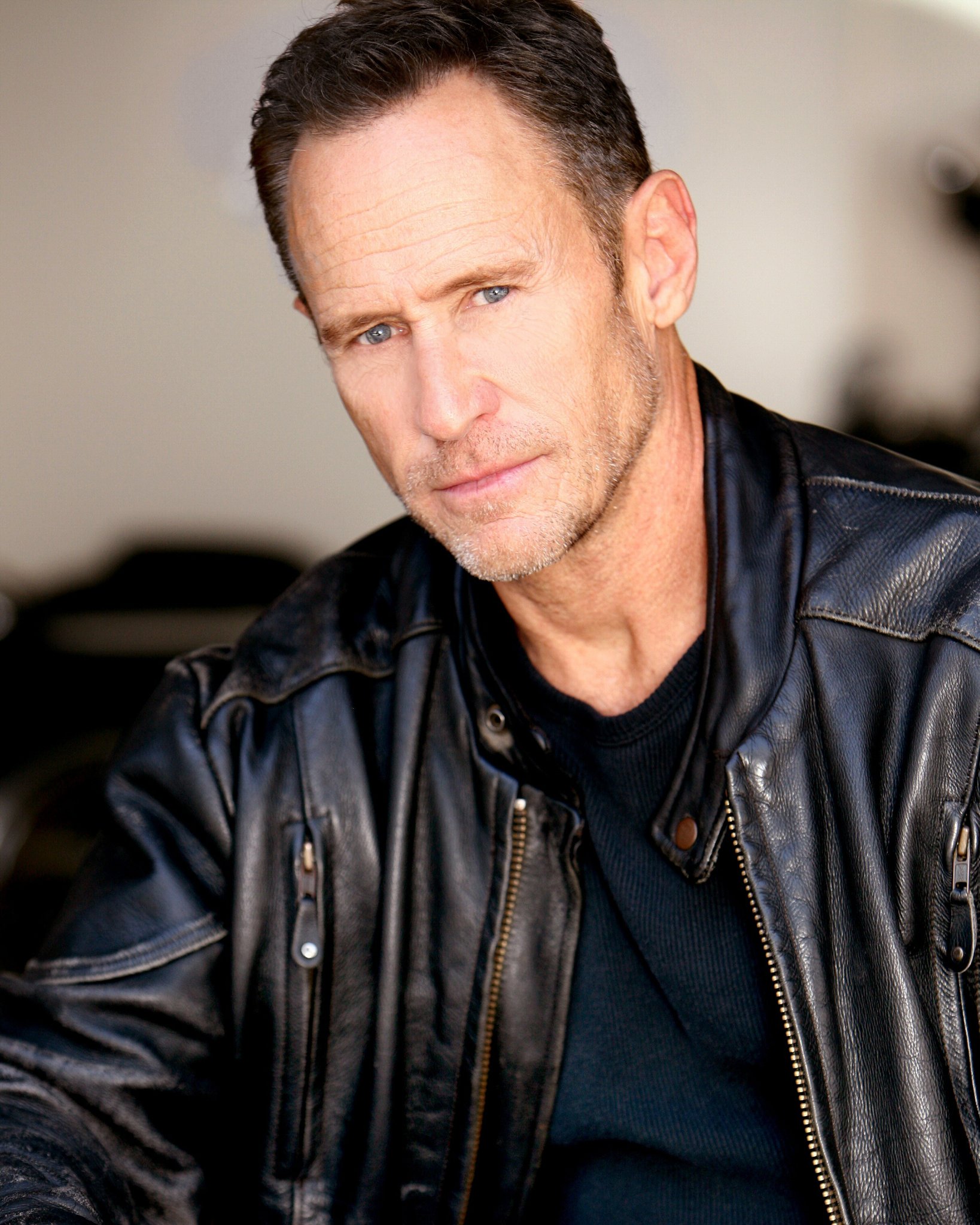 Фото - Марк Ниринг: 1638x2048 / 473 Кб