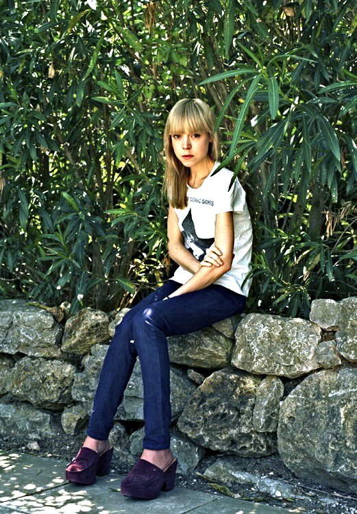 Фото - Антония Кэмпбелл-Хьюджес: 521x750 / 147 Кб