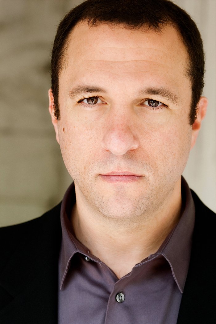 Фото - Барри Алан Ливайн: 700x1053 / 99 Кб