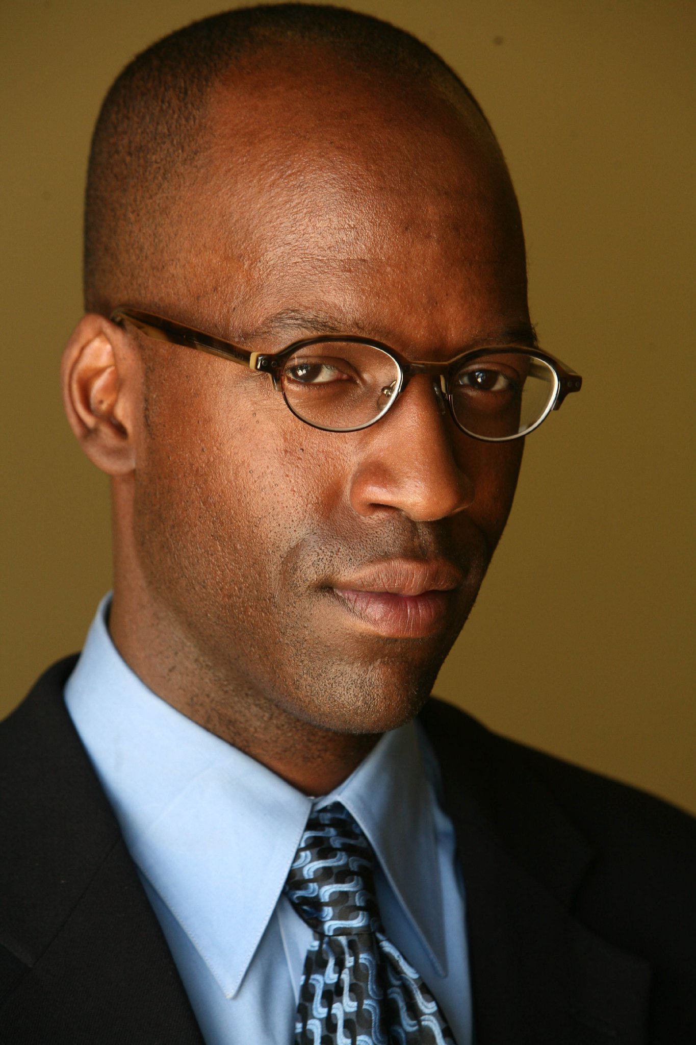 Фото - Уилльям-Кристофер Стивенс: 1365x2048 / 336 Кб