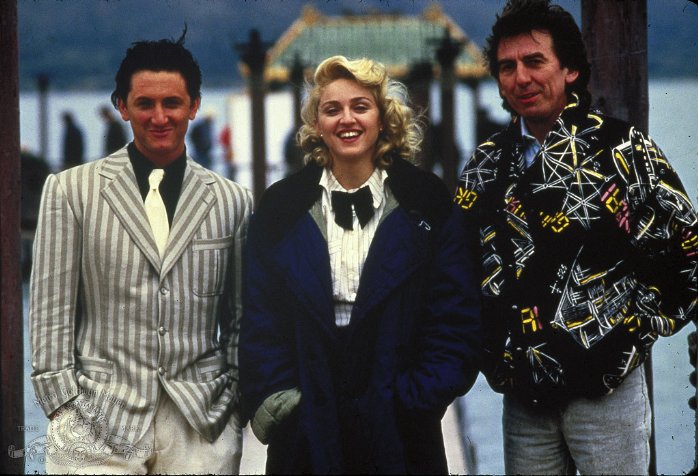 Фото - Джордж Харрисон: 698x476 / 80 Кб