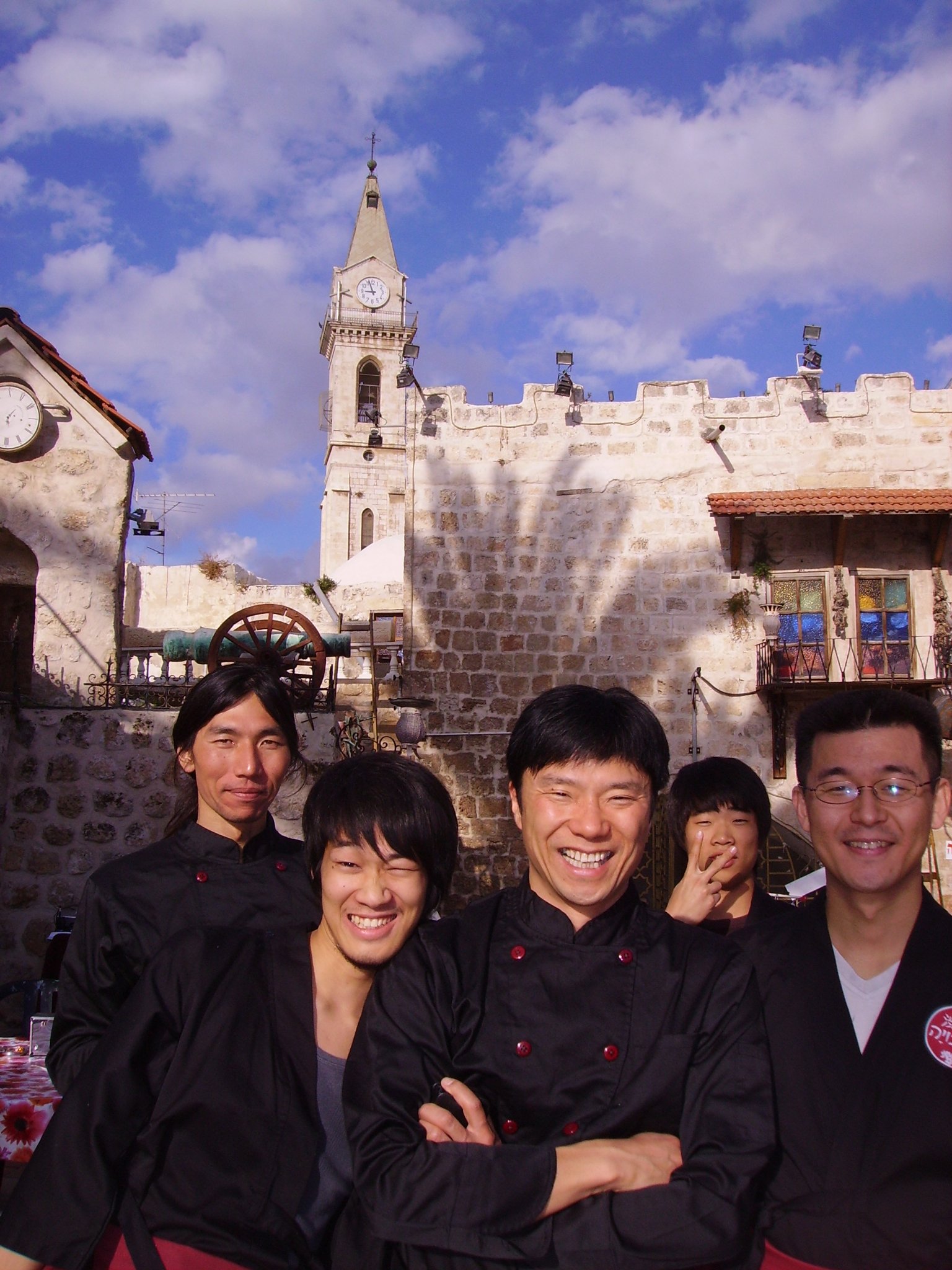 Фото - Юки Ивамото: 1536x2048 / 444 Кб