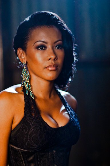 Фото - Дэнис Лаутон: 384x576 / 33 Кб