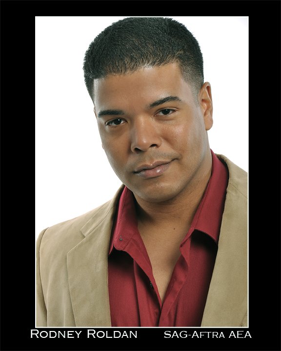 Фото - Родни Ролдан: 576x720 / 54 Кб