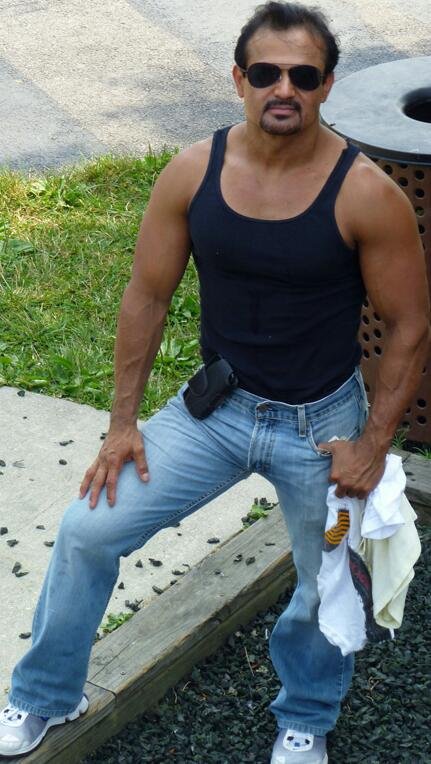 Фото - Энрике Чикас: 431x764 / 70 Кб