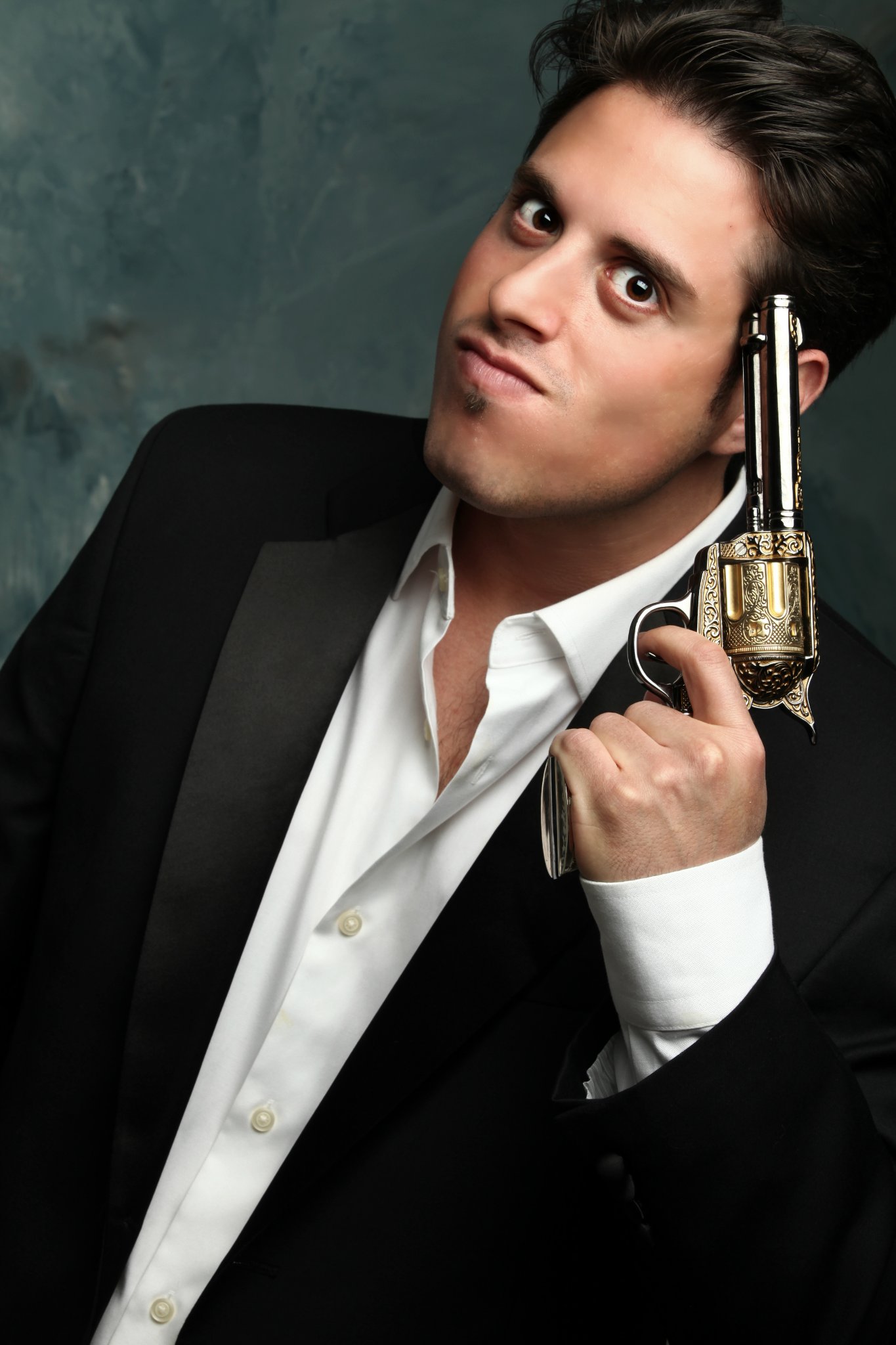 Фото - Джош Абрахам Уэббер: 1365x2048 / 225 Кб