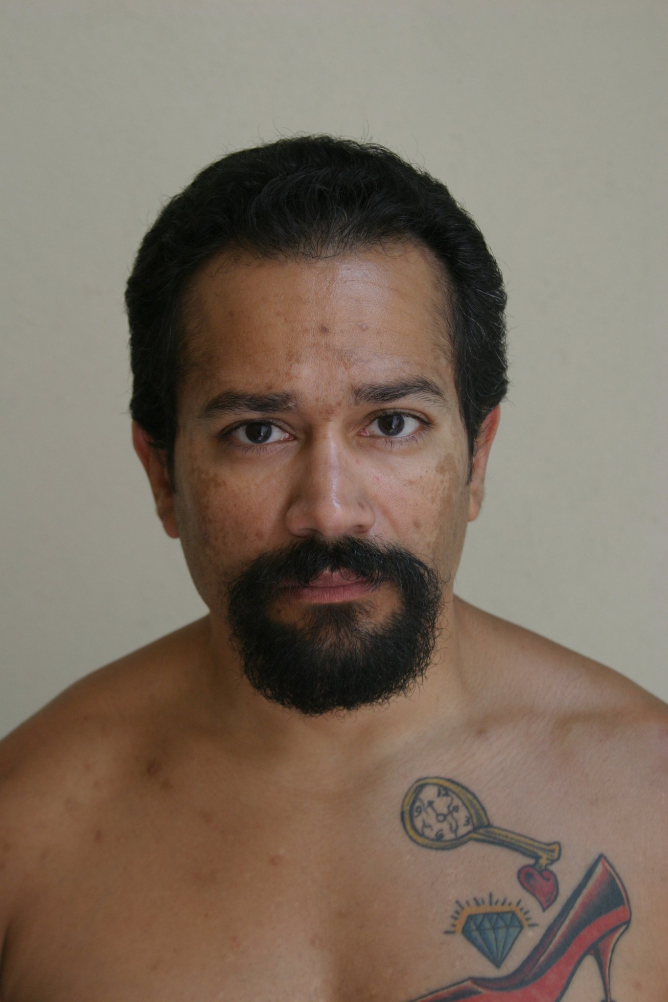 Фото - Тони Аламеда: 1365x2048 / 218 Кб