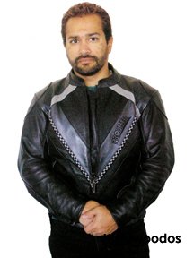 Фото - Тони Аламеда: 216x288 / 12 Кб