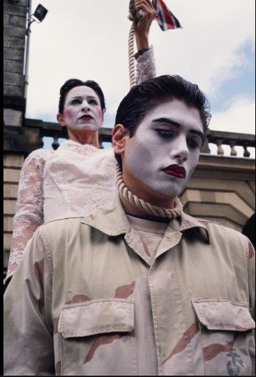 Фото - Джерман Де Леон: 371x547 / 45 Кб