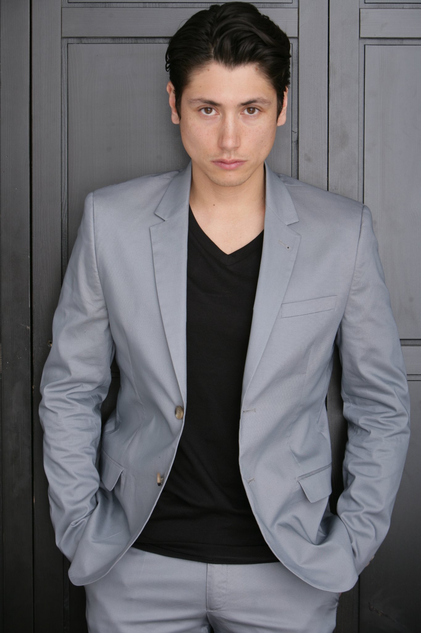 Фото - Джерман Де Леон: 1365x2048 / 267 Кб