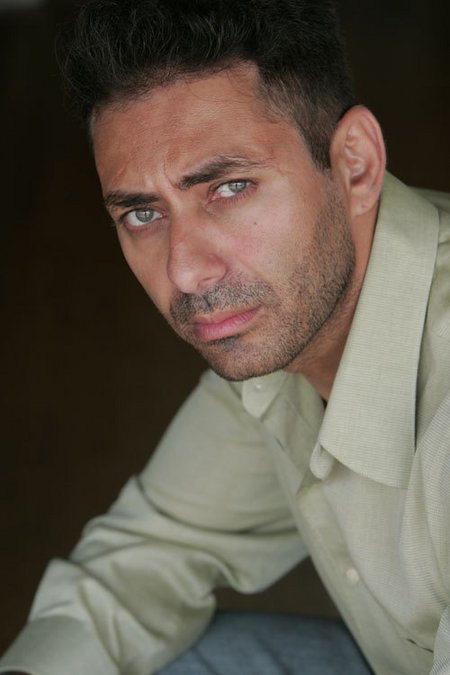 Фото - Шон Делон: 450x675 / 37 Кб