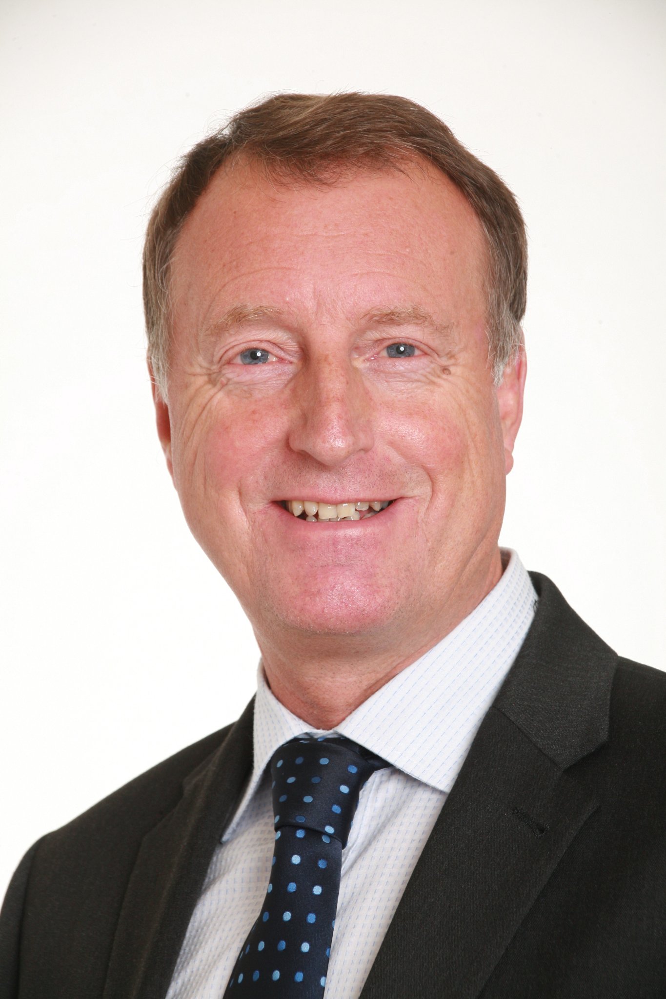 Фото - Дэвид Фрост: 1365x2048 / 283 Кб