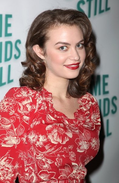 Фото - Элви Йост: 392x600 / 66 Кб