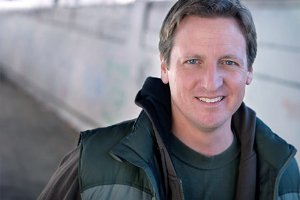 Фото - Арло Хэмпхилл: 300x200 / 11 Кб