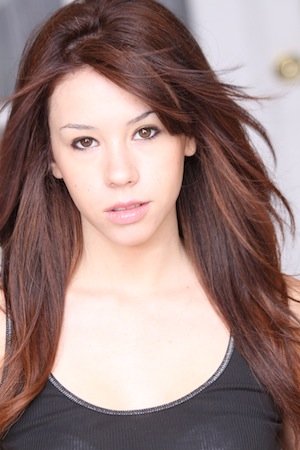 Фото - Джиллиан Роуз Рид: 300x450 / 27 Кб