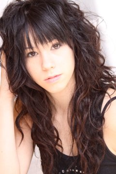 Фото - Джиллиан Роуз Рид: 240x360 / 21 Кб