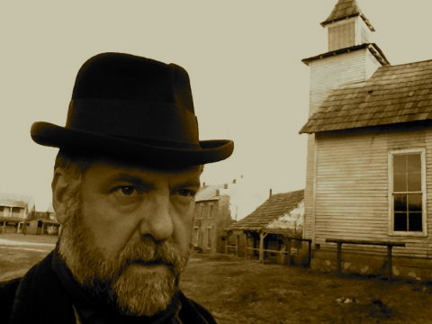 Фото - Грег Пэтмор: 480x360 / 27 Кб