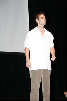 Фото - Шон Жерардо: 234x351 / 9 Кб