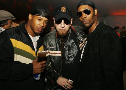 Фото - Кинетик: 426x306 / 26 Кб