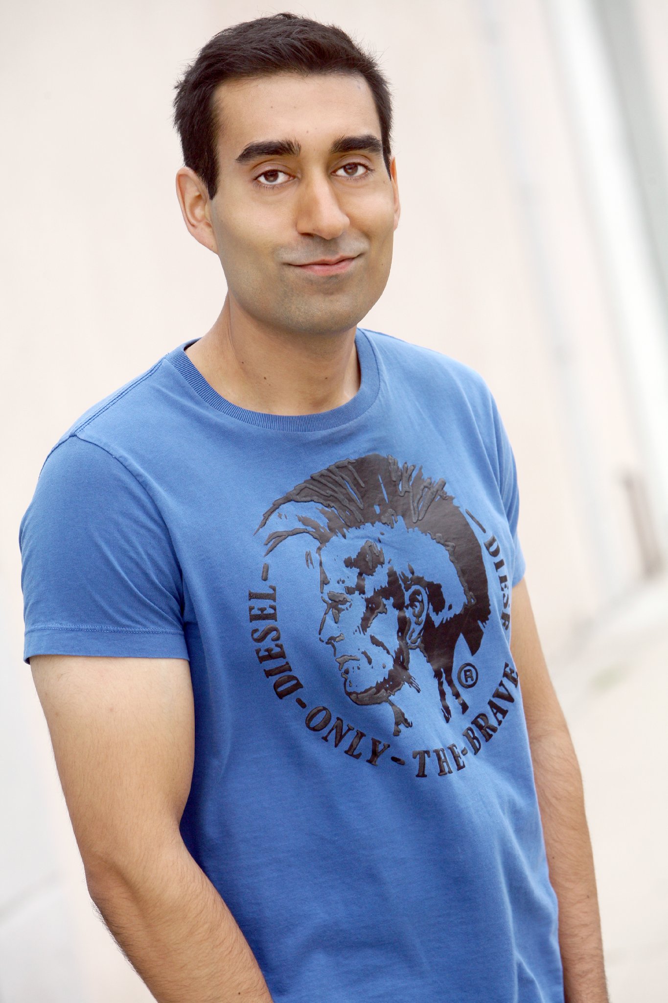 Фото - Балдип Сингх: 1365x2048 / 341 Кб