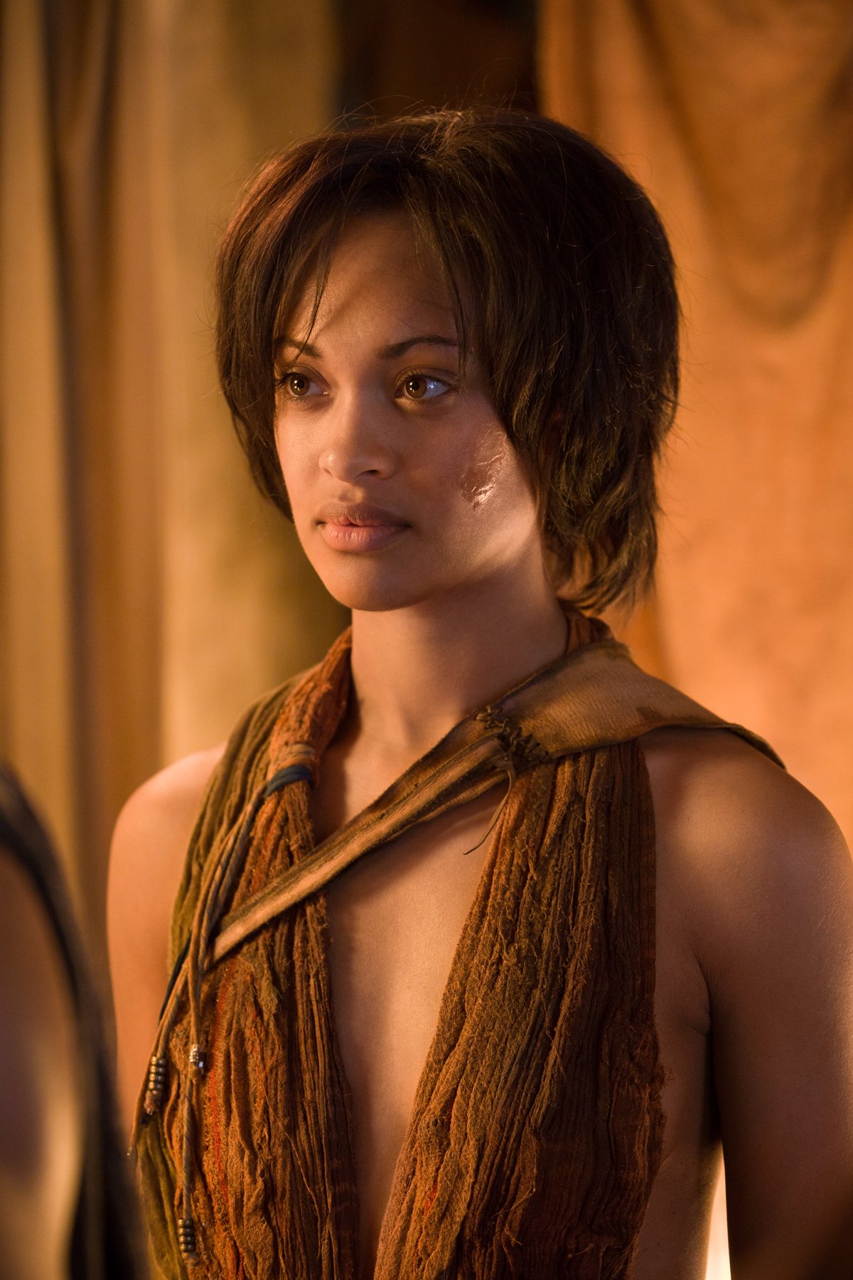 Фото - Синтия Аддай-Робинсон: 1200x1800 / 305 Кб