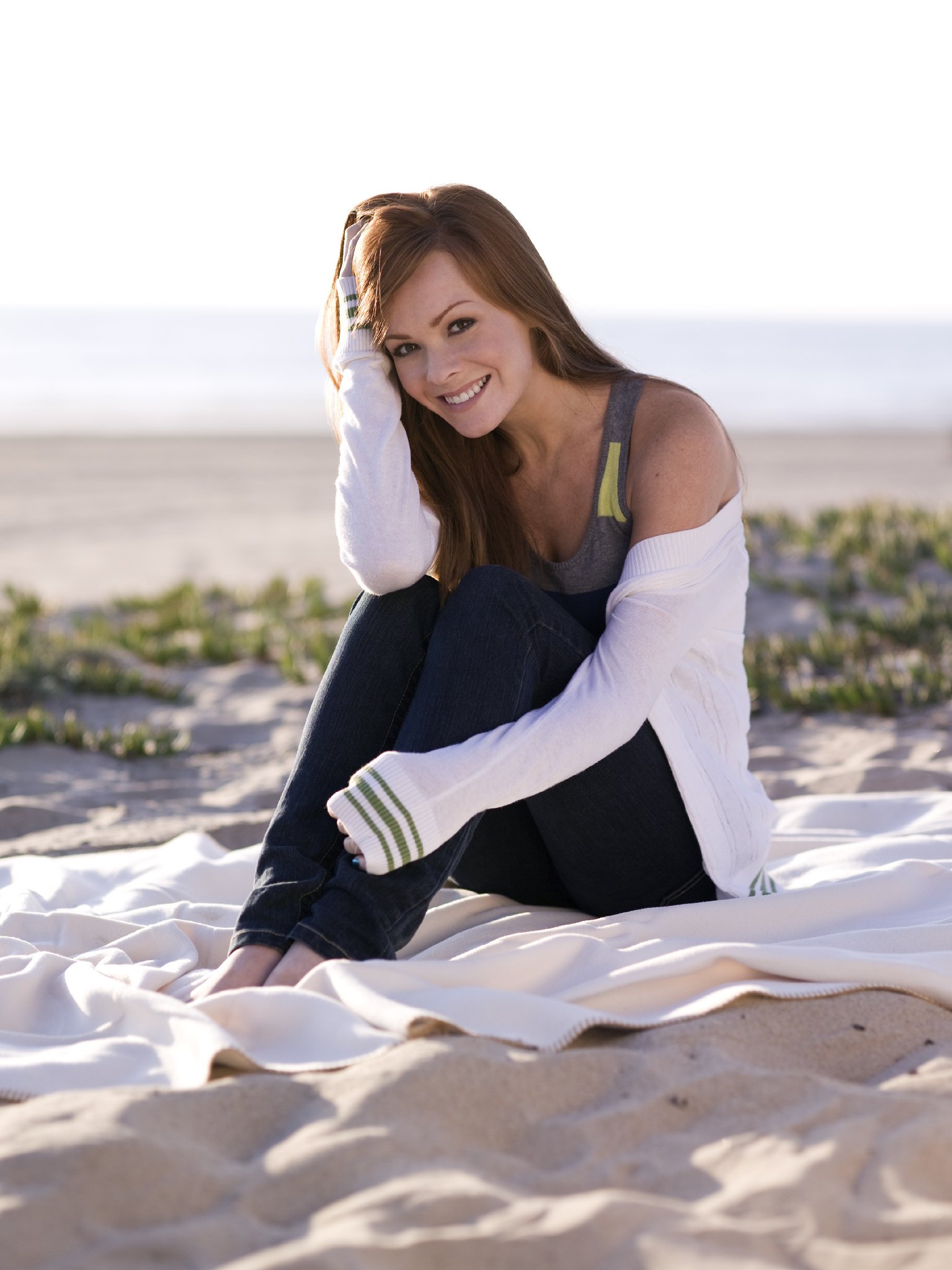 Фото - Эмили Уилсон: 1535x2048 / 249 Кб