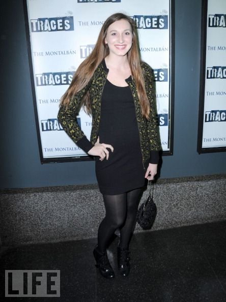 Фото - Элизабет Гуэст: 444x594 / 48 Кб