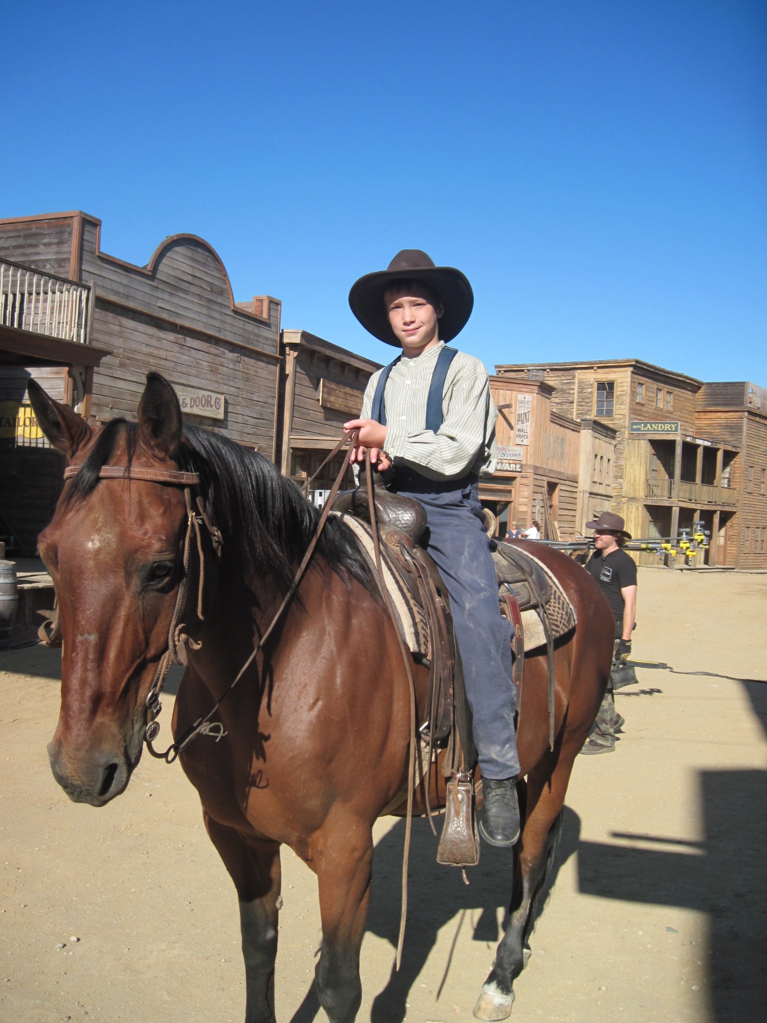 Фото - Райан Уинотт: 1536x2048 / 429 Кб