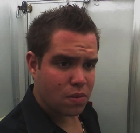 Фото - Эдди Мариано: 453x433 / 20 Кб