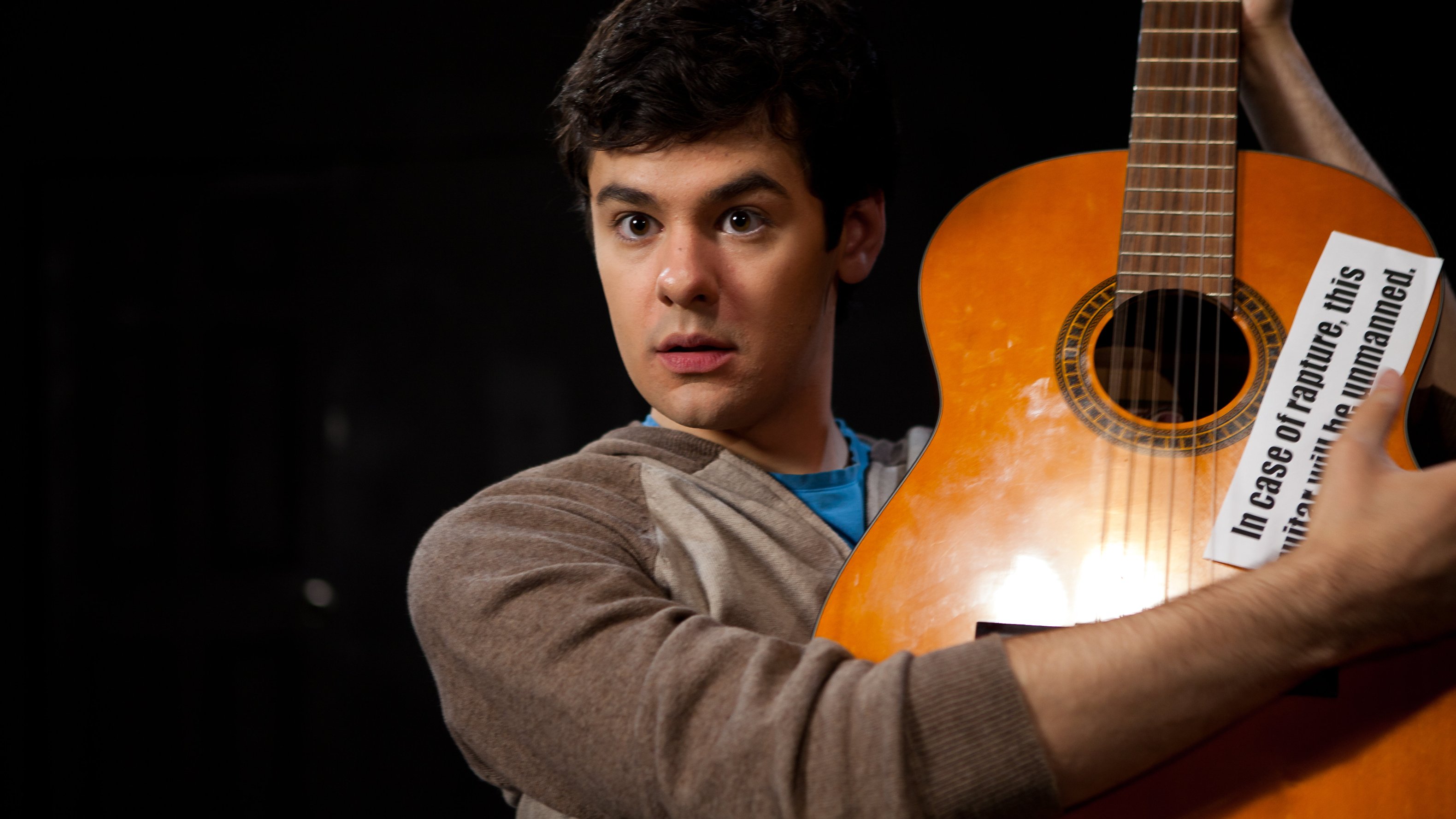 Фото - Брендан Робинсон: 3159x1777 / 413 Кб