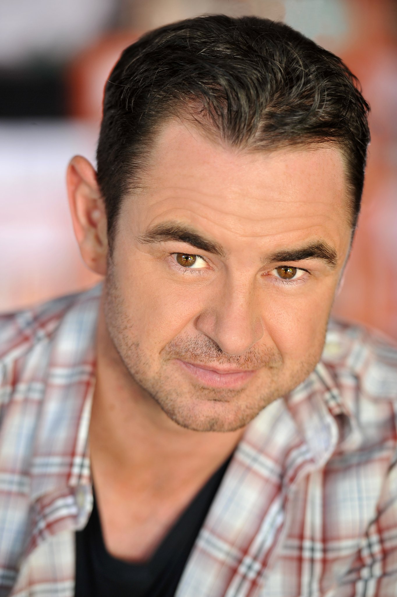 Фото - Гленн Кеог: 1364x2048 / 284 Кб