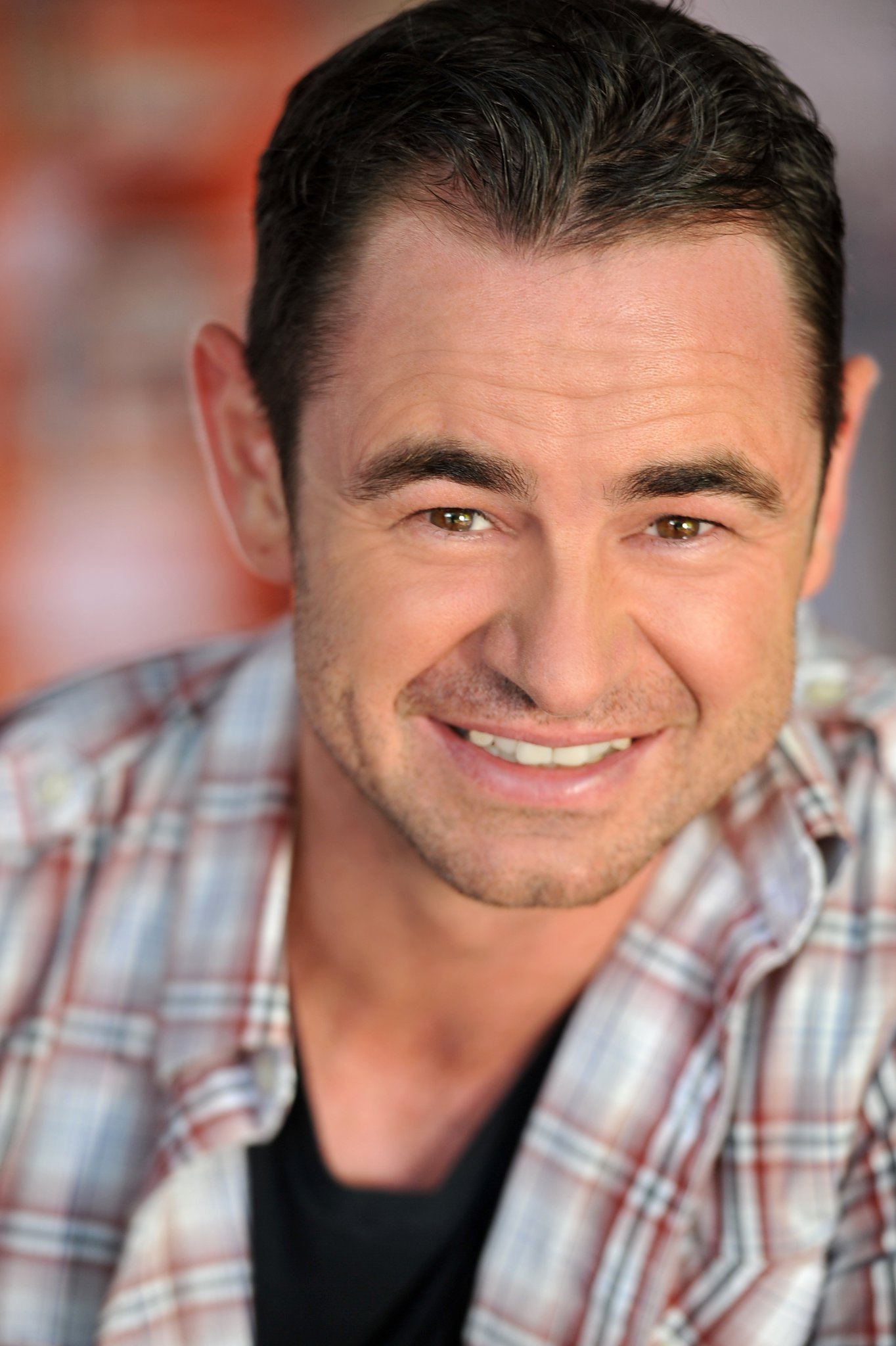 Фото - Гленн Кеог: 1364x2048 / 261 Кб