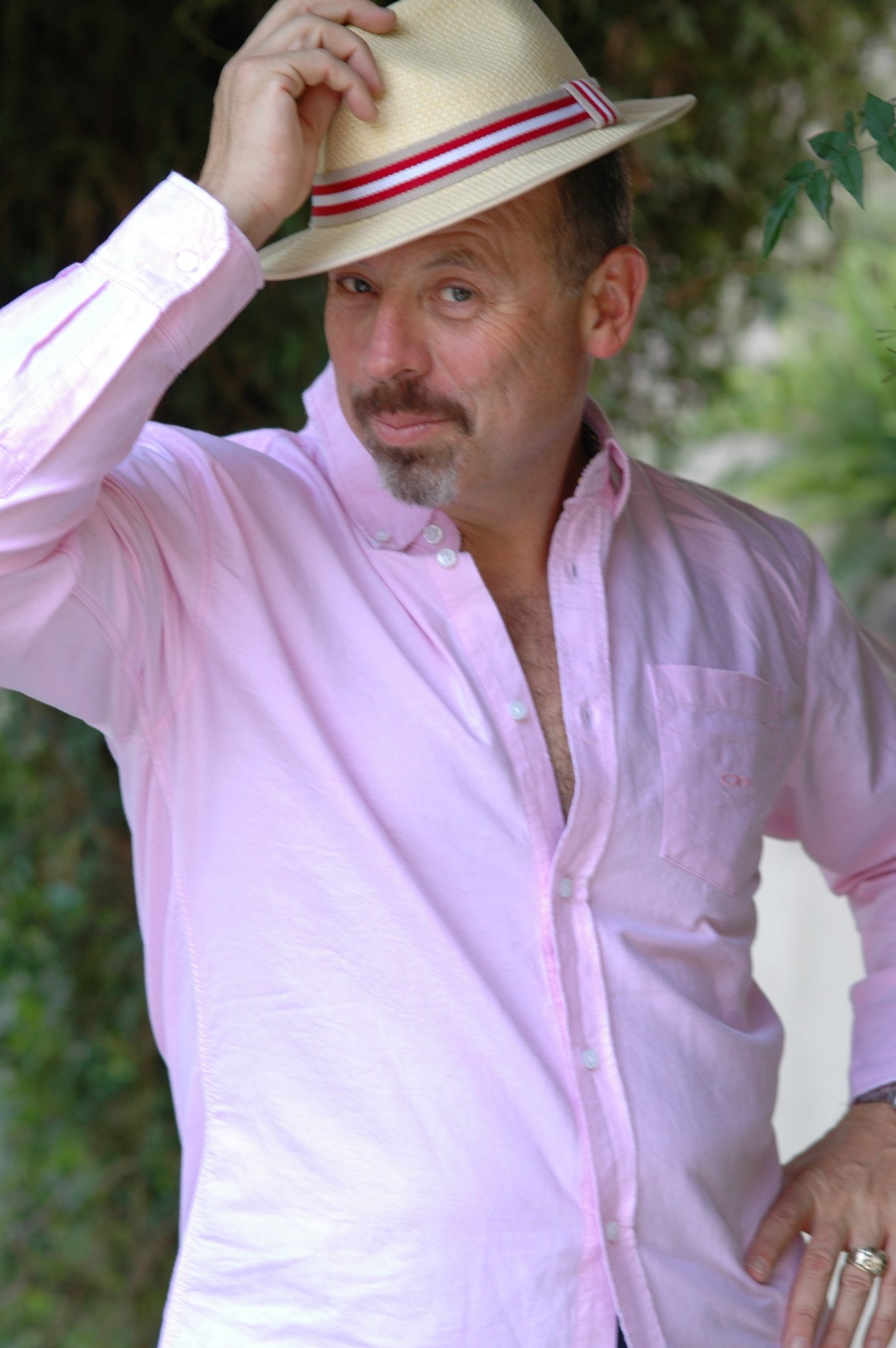 Фото - Мануэль Уррего: 1362x2048 / 253 Кб