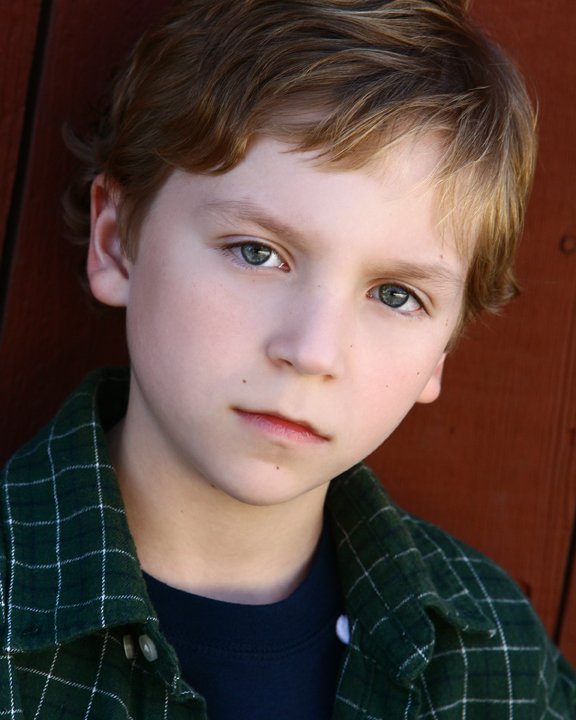 Фото - Тэннер Магвайр: 576x720 / 60 Кб