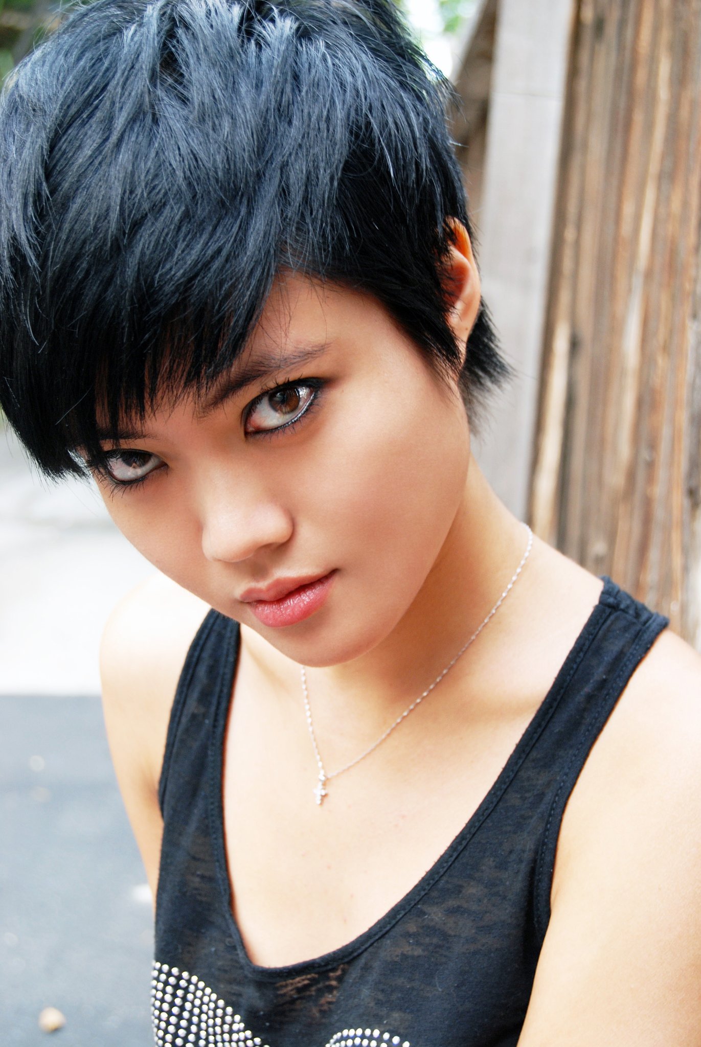 Фото - Джессика Лю: 1371x2048 / 390 Кб