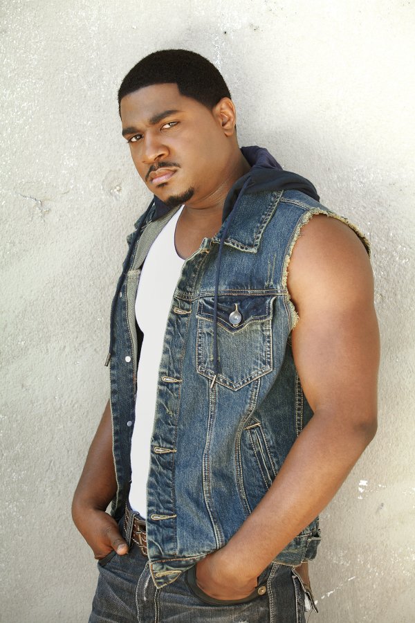 Фото - Джастин М. Бойд: 600x900 / 123 Кб