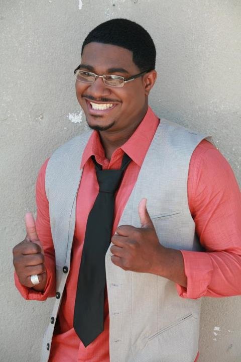 Фото - Джастин М. Бойд: 480x720 / 46 Кб