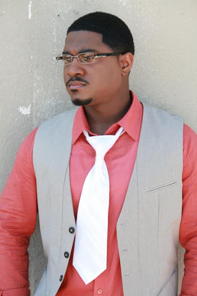 Фото - Джастин М. Бойд: 640x960 / 77 Кб