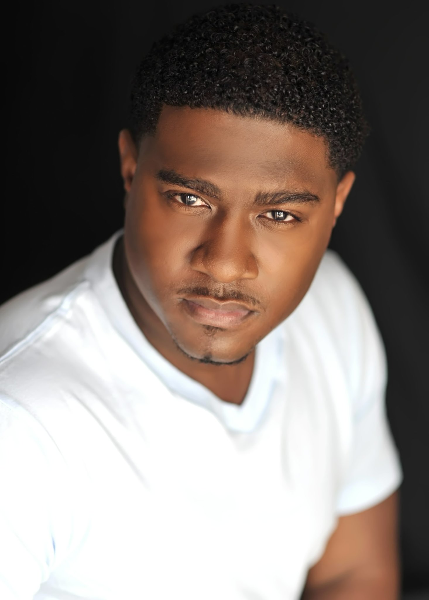 Фото - Джастин М. Бойд: 1466x2048 / 154 Кб