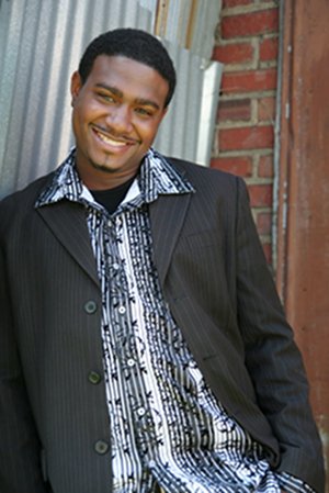 Фото - Джастин М. Бойд: 300x449 / 31 Кб