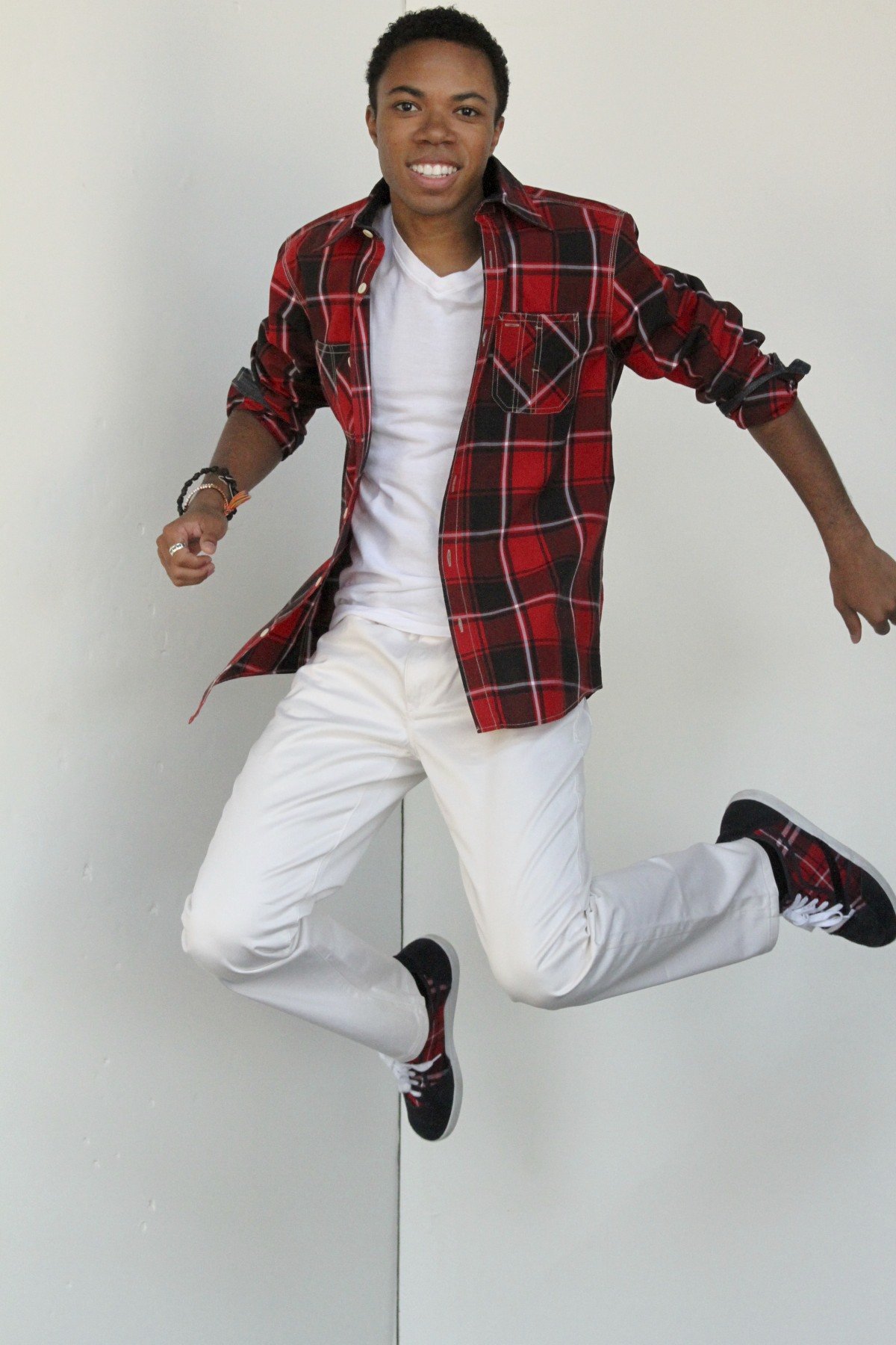 Фото - Джеймс Бело: 1200x1800 / 244 Кб