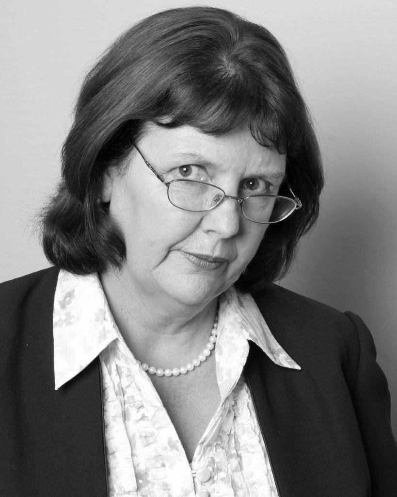 Фото - Мэри Робинсон: 819x1024 / 104 Кб