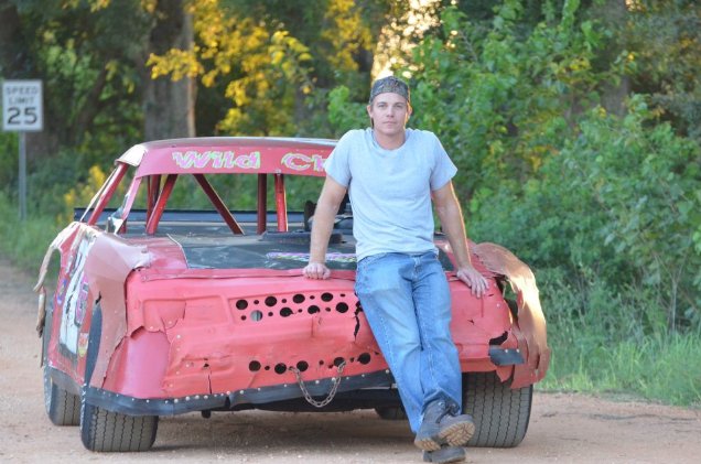 Фото - Майкл Роарк: 636x421 / 67 Кб