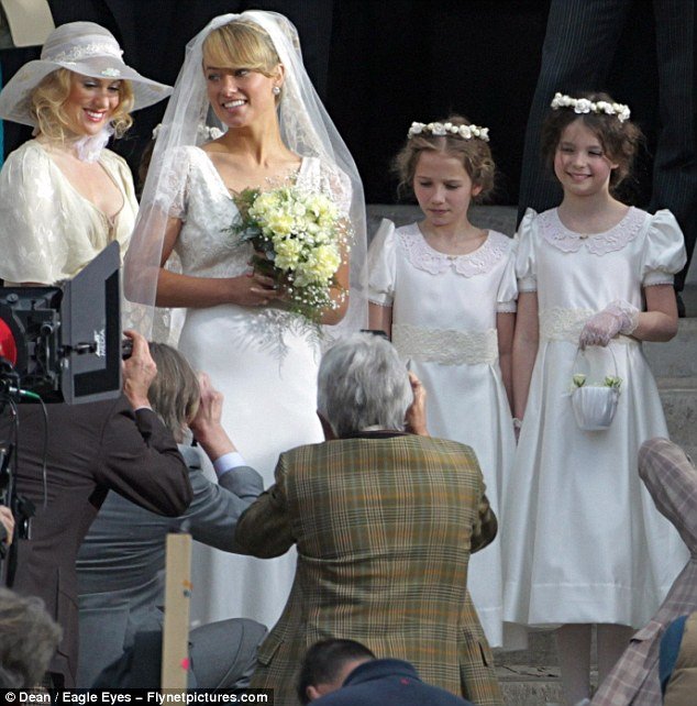 Фото - Ребекка Уолш: 634x642 / 90 Кб