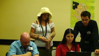 Фото - Эмили Скули: 338x190 / 15 Кб