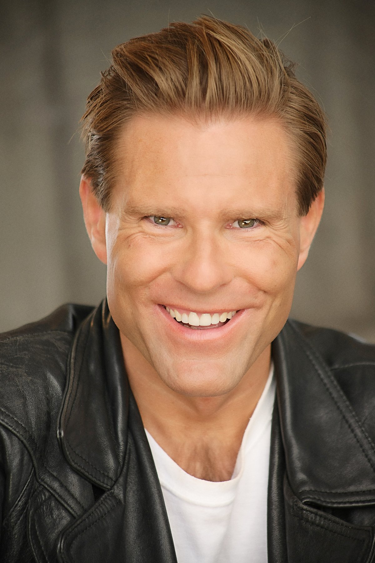 Фото - Джек Март: 1200x1800 / 311 Кб