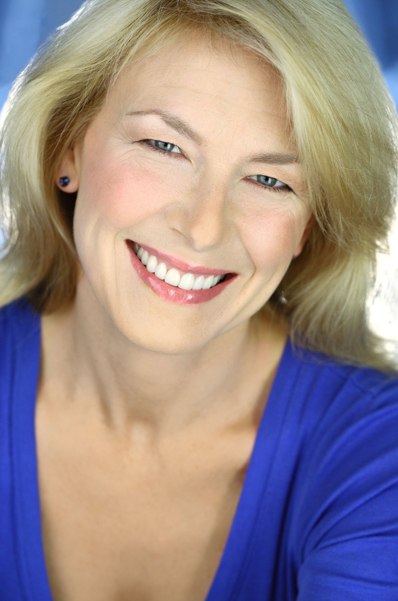 Фото - Лесли Хендрикс: 1358x2048 / 296 Кб