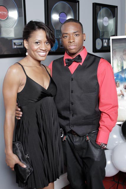 Фото - Джошуа Танксли: 427x640 / 46 Кб